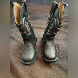 Magellan outdoors toddler cowboy boots 6D